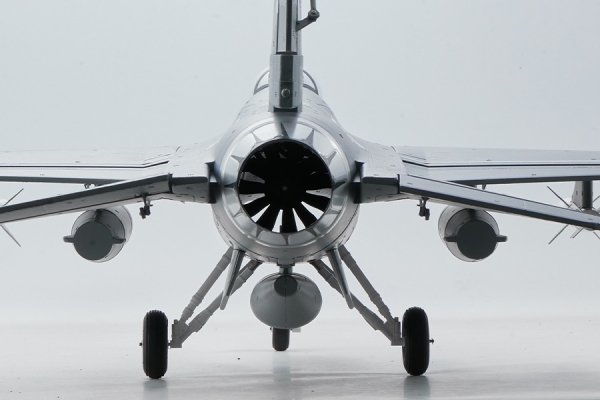 DPFMS146PGY FMS F16 EDF 64 PNP grau - 74 cm